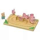 Figura e Cenário - Sylvanian Families - Trenzinho do Bebê - Epoch