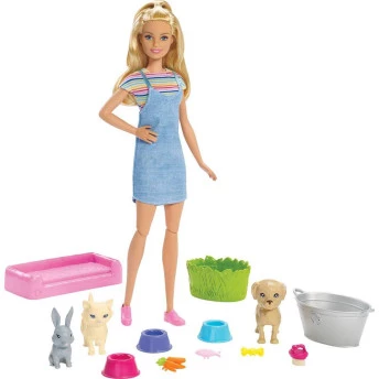 Boneca Articulada - Barbie - Brincar e Lavar - Banho de Pets - Mattel