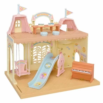 Cenário - Sylvanian Families - Castelo Jardim da Infância - Epoch Magia