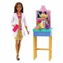 Conjunto e Boneca - Barbie Profissões - Morena - Doutora com Paciente - Mattel