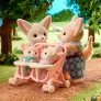 Figuras com Acessórios - Sylvanian Families - Família Raposas do Deserto - Epoch Magia